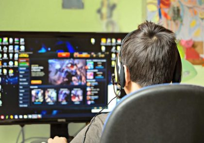 خطرات بازی‌های آنلاین برای بچه‌ها